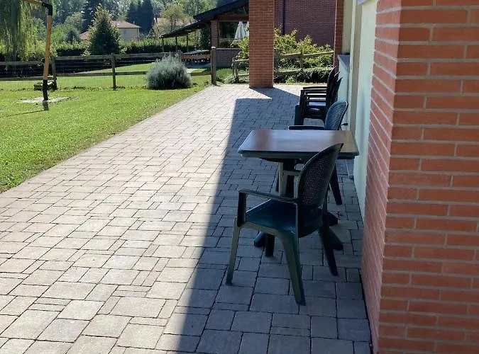 Altana Del Motto Rosso Farma Gattico